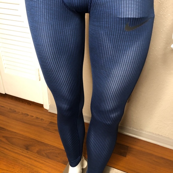 Mens Nike pro compression tights size small gently used. - Picture 3 of 9